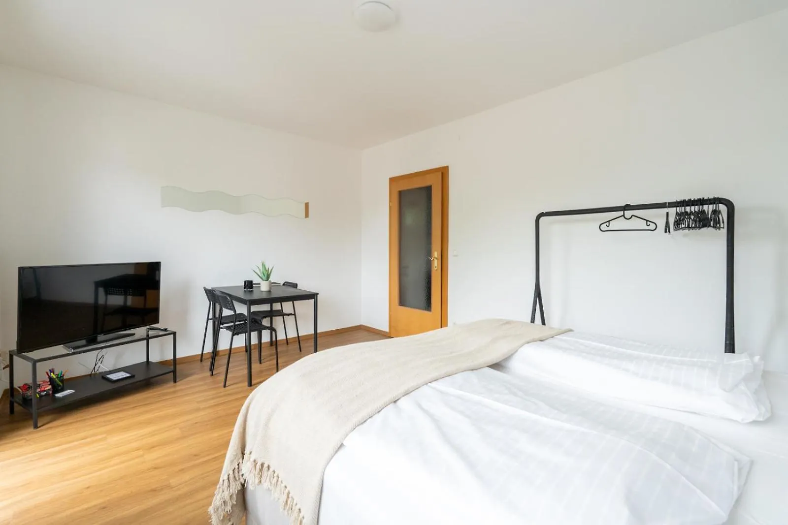 Sonniges Apartment Mit Balkon Graz